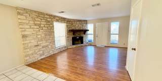 Freshly Renovated 2BD/2.5BA Townhouse in Exclusive Horseshoe Bay Community! Gallery 9