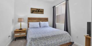 160 Bandol Street Gallery 36