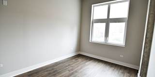 3833 N Broadway Gallery 231