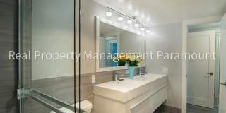 Spacious Condo with Relaxing Pool Views Gallery 9
