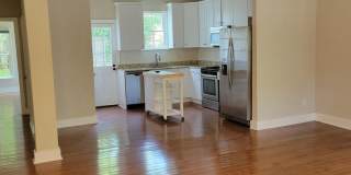 Charming 3br 2ba Home near Downtown Raleigh! Available Now! Gallery 4