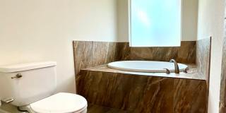 AVAILABLE NOW!!! Lake Life Meets Modern Comfort in Kingsland! Gallery 23