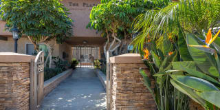 Elán The Plaza Apartments Gallery 1