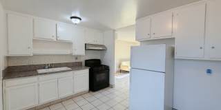 623 Leonard Avenue - 1/2 Gallery 1