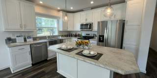 1405 82nd Avenue Gallery 1