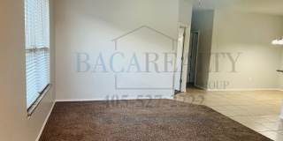 3BR 2BA Duplex with 2 Car garage Gallery 7