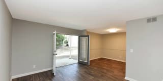 Icon Waverly Gallery 55