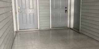 3 bedroom, 2.5 bath Condo: Gentry Quarters Complex Gallery 31