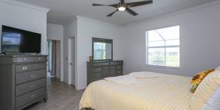 ** 4/3 HEATED POOL AND SPA FURNISHED HOME MODERN IN HIGHLY DESIRED NORTH NAPLES *** AVAILABLE STARTING APRIL-NOVEMBER 2026  LONGER TERM OR SHORT TERM 3 MONTHS OR MORE ** Gallery 62