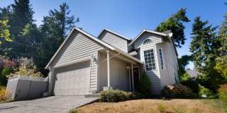 West Linn Single Family 3 Bd/2.5 Bth w/ Basement/Bonus Room. Gallery 3