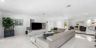 2540 MERCEDES Drive Gallery 25