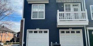 Charming home in the desirable Walnut Hill complex Gallery 1