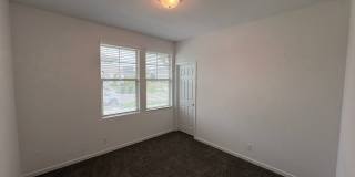 NW Visalia Home For Rent! Close to sports park & shopping centers! Gallery 7