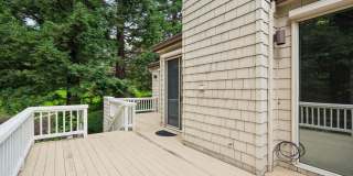 Elegant Los Altos Townhouse Near Redwood Grove & Shoup Park Gallery 10