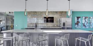 1000 Grant Gallery 28