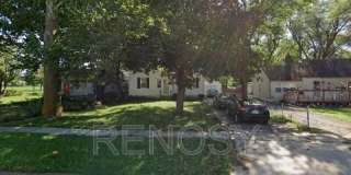5006 Hickman Rd Gallery 1