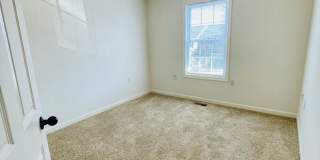 3 Bedroom, 2.5 Bath Two Level Townhouse Gallery 12