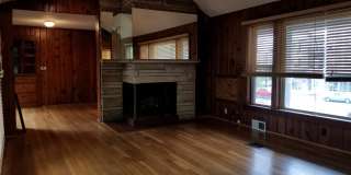 Charming 3 Bed 2 Bath Home! *2027* Gallery 1