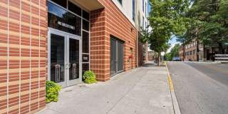 440 Walnut St Gallery 3