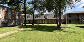 2400 Goodwin Avenue - Building 2 Gallery 17