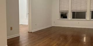 Beautiful 1 Bed Apartment in North Center/ Ravenswood Area Available September 1st Gallery 22