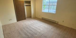 1 Bedroom 1 Bathroom at Hollywood Park Apartments Gallery 22