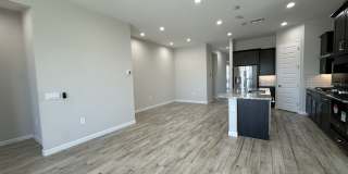 10319 W Harmony Ln Gallery 17