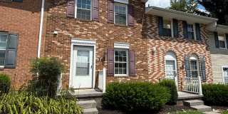 2 Bedroom, 1.5 Bath Townhouse Gallery 2
