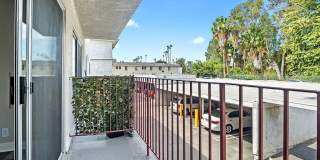 Sherman Oaks Gardens Gallery 17