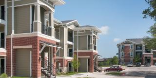 Ten Oaks Gallery 16