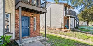 River Crossing ATX - Townhome - 2bd/2.5ba - W/D - Close to Downtown - $1395 Gallery 1