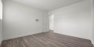 Sunset Square Gallery 47