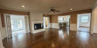 115 Adams Avenue Gallery 29