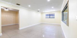 3730 NE 13th Terrace Gallery 19