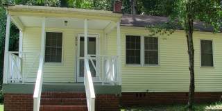 Comfy 3/1 Home in Marianna near Wynn Street Park Gallery 1