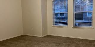 Great Location! 2 Bed 2 Bath Townhouse Style Condo! Open Concept! Laminate Floors Throughout Main! Gallery 29