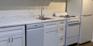 Recently Remodeled! Close to UNCW: 1 Bedroom, 1 Bath Condo Seahawk Square Gallery 5