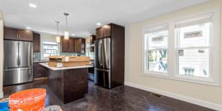 TUFTS 5 bed 5.5 bath - Available 6/1 Gallery 1