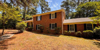 Beautiful Tri Level Home in Vanstory Hills Gallery 1