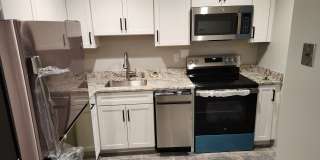 19 Maple Street Gallery 1