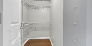 DOWNTOWN COLUMBIA'S CANAL PLACE Gallery 27