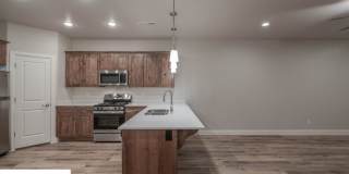 Spacious 4 Bedroom Townhome in Hurricane Heights! Gallery 3