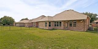 204 Captains Court Gallery 25