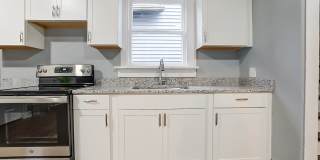 512 Troy St. Gallery 11