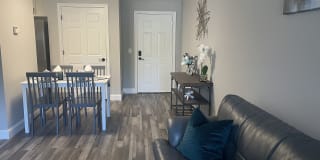 Hollis Commons Gallery 6