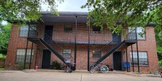 College Station, 3 bedroom / 2 bath fourplex on East Holleman with Washer/Dryer College Station, 3 bedroom / 2 bath fourplex on East Holleman with Washer/Dryer Gallery 1