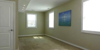 Come live at the Bay! Two Bedroom Willoughby Beach Cottage Available August 1st Gallery 5