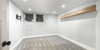 Dual-Entry Designer 2BR | In-Unit W/D | Pet Friendly & Parkside! Available now! Gallery 14