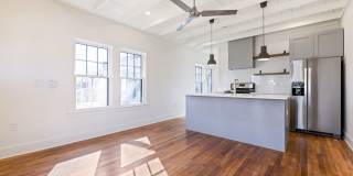 RECENTLY RENOVATED CHARMING 1/1 DUPLEX IN THE HAPPENING HISTORIC DISTRICT OF DIGNOWITY HILL Gallery 3