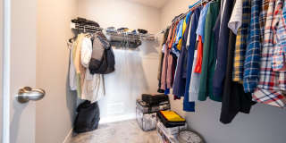 8380 Abercrombie Ln. Gallery 28